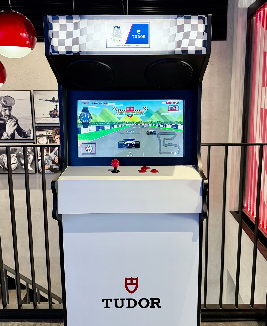 【期間限定】チューダー ブティック 渋谷にアーケードゲーム登場！  TUDOR × Visa Cash App Racing Bulls F1ゲームで体感せよ！