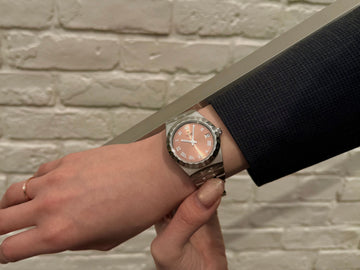 チューダーロイヤル サーモンピンクダイアル<br>TUDOR ROYAL Salmon Pink Dial
