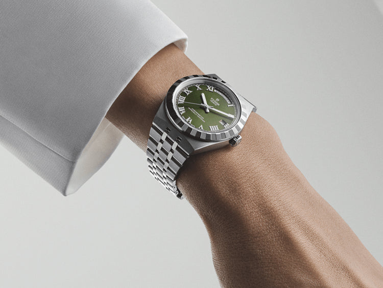 SPORTS WATCH