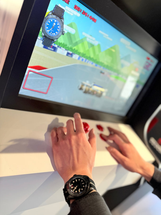 【期間限定】チューダー ブティック 渋谷にアーケードゲーム登場！  TUDOR × Visa Cash App Racing Bulls F1ゲームで体感せよ！ 02